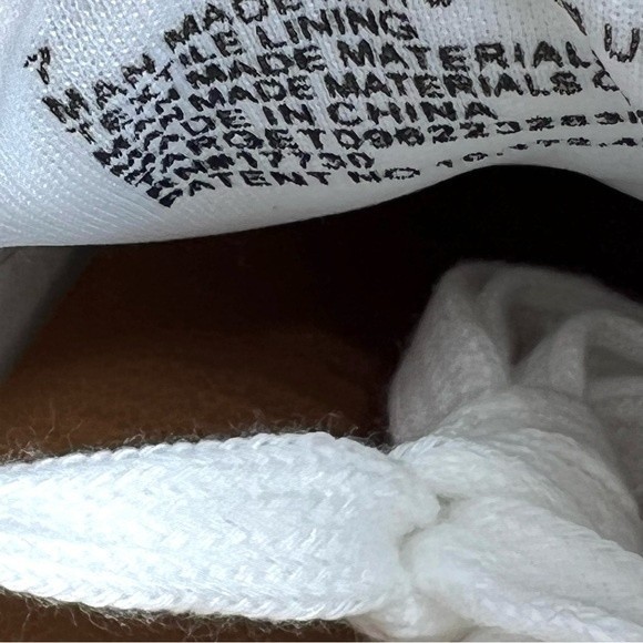 Universal‎ Thread Women's White Sneakers Shoes Size 7 - Picture 11 of 11